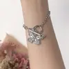 Pulseira Super Fada Borboleta Pérola Japonesa e Coreana Elegante Versátil Simples Pingente Fivela OT Pulseira Tendência Presente para Amigas Estudantes