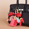 Pingente para Bolsa de Cachorro Dachshund Amarelo Estilo Ins Transfronteiriço, Cordão para Celular, Chaveiro de Carro, Pingente de Cavalo Voador Pequeno, Atacado de Fábrica
