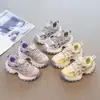 Zapatillas de moda para niñas 2026 primavera y otoño nuevos zapatos deportivos para niños con nuevos botones giratorios de estilo chino, zapatillas tipo papá versátiles