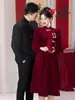 Vestido de Torrada Vermelho Novo Estilo Chinês para Noiva, Vestido de Casamento Retorno para Casa Noivado, Vestido Midi de Manga Longa Petite