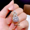 Diseño de Tapa Trasera Seiko Ocho Corazones y Ocho Flechas Colgante de Calabaza con Circonita Moissanita de 3 Quilates Diamante Redondo Cadena de Clavícula de Moda para Mujer