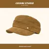 2025 Nuevo Sombrero Plano de Ante Plegado con Etiqueta Retro de Amor Estilo Ecuestre para Mujer Otoño e Invierno Temperamento Más Fácil de Combinar Sombrero de Boina