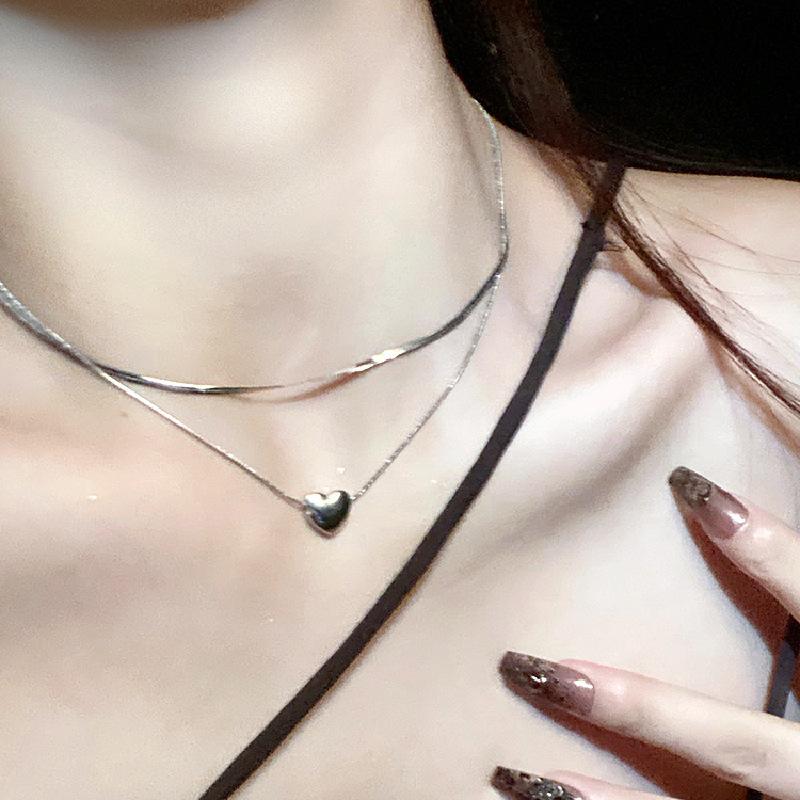 2210038 (1) 钛钢ins冷淡风爱心项链女轻奢小众设