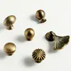 Ventas Directas de Fábrica de Manijas para Puertas de Armario de Aleación de Zinc Estilo Americano, Manijas Modernas Simples Brillantes de Bronce Antiguo para Cajones y Gabinetes de Agujero Único