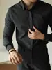 [Serie de Negocios Urbanos] Camisa de Manga Larga a Rayas con Oculta de Botones, No Planchar, Resistente a las Arrugas, para Hombre, Adecuada para el Viaje Diario de Primavera y Otoño