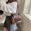 Bolsa feminina 2022 verão Nova Moda bolsa de ombro bolsa nas axilas popular casual portátil simples sacola