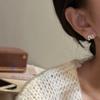 Plata esterlina S925 diseño de minoría coreana sentido de tres capas aretes simples coreanos estilo coreano retro joyería para la oreja al por mayor