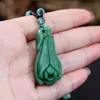Venta al por mayor de fábrica de Yiwu collar de calcedonia verde oscuro estilo étnico marca Guanyin Dragón Buda panzón cadena larga para suéter