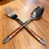 Cuchara de Sopa Impresa de Acero Inoxidable Cubiertos de Cocina Juego de Tenedor y Cuchara Tenedor Estilo Occidental Doble Uso Portátil Fruta Mango Largo