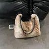 Bolsa de Pelúcia Grande Capacidade Simples Shuai Mi Jia para Mulheres Nova Moda Outono 2026 Bolsa de Ombro Único Bolsa de Pelúcia Cor Sólida