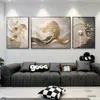 Pintura Decorativa Nova de Pinheiro Bonsai Estilo Chinês Preto e Dourado para Parede de Fundo da Sala de Estar, Pintura Tríptico em Moldura de Liga de Alumínio com Filme de Cristal Venda por Atacado