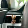 Clip de Decoração Aroma Difusor para Saída de Ar de Carro Cão Fofo Acrílico Plano Novo Produto Transfronteiriço Decoração de Ornamento para Interior de Carro