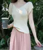Camiseta de punto rosa estilo francés con cuello en V puro, seda de hielo, hombros descubiertos, manga corta, para mujer, Dopamine Wear, top corto ajustado de verano