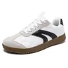 Comercio Exterior Transfronterizo Nuevo Estilo Americano Retro Zapatos de Hombre Zapatos de Entrenamiento Alemanes para Hombre Negro y Blanco Patchwork Casual Zapatos de Tabla Suela Gruesa Antideslizante Zapatos Deportivos