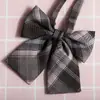 Cuello de Camisa con Lazo de Cuadros Estilo Japonés JK Flor para Mujer Estilo Universitario Foto de Graduación Camisa con Lazo Gratis Traje de Buceo con Lazo