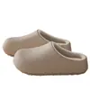 Pantuflas de algodón de invierno para mujer para uso en casa, zapatos cálidos de felpa antideslizantes para interior para parejas, zapatos cerrados de felpa y algodón de invierno para hombre