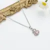 Collar de Moda de Lujo Ligero con Diseño Hueco de Flor de Amor y Mariposa, Cadena para Clavícula de Temperamento Nicho para Mujer, Venta al por Mayor
