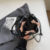 Bolsa pequena feminina fofa 2024 nova moda primavera e verão bolsa balde casual bolsa de laço bolsa crossbody