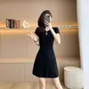 Vestido de Punto de Seda Helada Hueco Estilo Retro Coreano Inspirado en Chanel con Cintura Ceñida, Efecto Adelgazante y Falda Plisada de Corte A