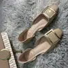 Sapatos slip-on macios, leves e que aumentam a altura para mulheres baixinhas, novos e estilosos de 2026, estilo fada fresco, casuais, de corte baixo para mulheres