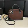 Bolsa Retro de Camurça para Mulheres 2026 Novo Estilo Bolsa de Mão Versátil de Alta Qualidade Bolsa de Ombro Moda para o Dia a Dia Bolsa Transversal Tendência