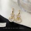 Pendientes de aro de circonita con forma de mariposa, largos, elegantes, combinables con todo, con forma de anillo de celebridades de Internet, pendientes de clip avanzados sin agujeros para las orejas.