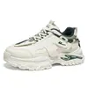HuiLi Sapatos Masculinos de Luxo Leve Outono Sola Grossa Aumento de Altura Sapatos de Pai Superfície de Couro Antiderrapante Esportivo Versátil Tendência Sapatos Casuais