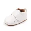 Zapatos de bebé primavera y otoño nuevos para hombres y mujeres bebé combinación de colores zapatos casuales 0-diciembre suelas suaves zapatos para niños pequeños BBW3146