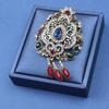 Creativo Nuevo Broche de Accesorios de Ropa Versátil Vintage Barroco Ramillete Hebilla para Bufanda Atmosférica para Mujer Joyería Transfronteriza