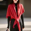 Xale de Lã Pura Tricotado para Mulheres 2025 Outono e Inverno Novo Estilo Cor Sólida Quente Multifuncional Lenço Triângulo Capa Top