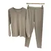 Wangpo 8650 Outono e Inverno Algodão Penteado Conjunto Térmico Casual Simples Cor Lisa Manga Longa Calças Gola Redonda Roupas de Outono e Calças Longas para Mulheres