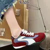 Zapatillas de entrenamiento alemanas de estilo retro con bloques de color para mujer, con cordones, hacen que los pies parezcan más pequeños, zapatillas Forrest Gump, zapatillas deportivas casuales versátiles para hombre y mujer