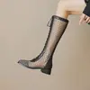 Botas longas vazadas com cadarço Chuyuji, botas de malha frescas para mulheres, botas de tubo alto finas para o verão, deslumbrantes e elegantes, salto grosso, bico redondo de malha