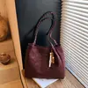 Bolsa Transfronteriza de Gran Capacidad para Mujer 2025 Nueva Bolso de Hombro Retro de Alta Gama Bolso Tote de Moda Otoño e Invierno para Viajar
