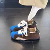 Zapatos deportivos y casuales, zapatos planos casuales de otoño, zapatillas de entrenamiento alemanas, cuero suave, bailarinas para mujer, versátiles, nuevo estilo retro 2026, diseño color-block