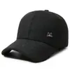 Gorra de béisbol de cuero liso de color sólido transfronteriza sombrero para exteriores para hombres de mediana edad y ancianos con terciopelo grueso resistente al viento cálido sombrero de pico