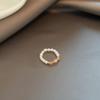 Anillo de perla de agua dulce barroca de estilo frío para mujer, estilo francés, retro, combinable, dulce y sencillo.