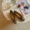 Novas Sapatilhas Buer Laranja Retrô Quadradas Suaves 2026 Novo Modelo Laço Nariz de Porco Salto Grosso Sapatos Baixos Rasos