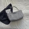 Bolso de Mano Grande de Gran Capacidad, Retro Coreano Literario Simple, Bolso Tote de Hombro Delgado con Rayas Pequeñas Frescas, Verano 2025