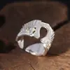 Venta al por mayor de fabricantes joyería de moda de plata de ley 925 anillo liso de plata personalidad de hombre alas de ángel anillo abierto de alas