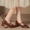 H923-12 tacones altos de verano para mujer, sentido de alta gama, nuevos zapatos de tacón grueso, zapato hada cuadrado con lazo, para usar con falda