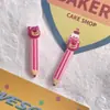 Nuevos Accesorios de Resina Serie Oso Fresa de Dibujos Animados Lápiz Esmerilado Cuaderno Pegatina para Funda de Teléfono Pegamento de Crema DIY