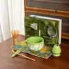 Juego de Té Matcha Japonés Set de 7 Piezas Tazón de Matcha de Cerámica Verde con Pico Caja de Color 100 Piezas de Cuadros Flores de Cerezo