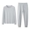 Tela Cepillada 100% AlgodónConjunto de Ropa Interior Térmica de Algodón Puro Natural para Hombre para Otoño e Invierno, en Stock, Aislado