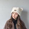 Nuevo Sombrero Lindo de Oso para Otoño e Invierno para Mujer Tejido Combinable Cálido Protección para las Orejas Grueso Moda Lana Sombrero de Pescador Transfronterizo
