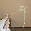 Acessórios de Cabelo Hanfu Cheongsam para Mulheres, Novos Grampos de Cabelo Estilo Chinês para Penteados Updo, Grampos de Cabelo com Movimento (Step Shake), Acessórios de Cabeça com Toque de Luxo, Grampos de Cabelo com Borla Atacado