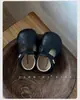 Moda Primavera 2026 Elegantes Zapatos de Princesa para Niñas Lindos Suela Suave Zapatos Individuales Retro para Bebé Estilo Británico Zapatos Pequeños de Cuero