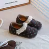 Mocasines de Niña con Lunares y Ribete de Encaje Verano 2025 Nuevos Zapatos para Niños Zapatos de Princesa para Niña Birkenstocks