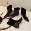 Estilo Girly Francês Laço Camurça de Couro Bovino Costura Mary Jane 2025 Inverno Salto Médio Grosso Bico Quadrado Pequeno Couro Genuíno Botas Curtas