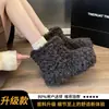 Nuevas botas de pelo de oso para el invierno 2026, zapatos de invierno de moda y tendencia para exteriores, populares botas de nieve de lana de cordero de celebridad de internet